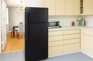 2842 Delowe Dr, East Point, GA 30344 - Photo 12