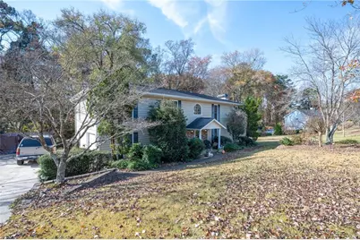 1730 Macby Drive, Marietta, GA 30066 - Photo 2