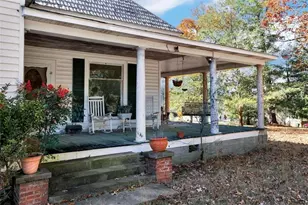 283 Yonah St, Cornelia, GA 30531 - Photo 14