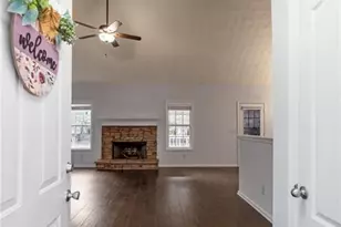 66 Wren Ave, Jefferson, GA 30549 - Photo 4