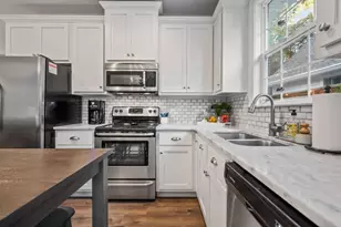 423 Palmetto St, Saint Simons, GA 31522 - Photo 8