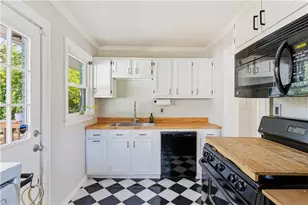 142 Woodbine Cir SE, Atlanta, GA 30317 - Photo 16