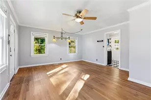 142 Woodbine Cir SE, Atlanta, GA 30317 - Photo 10