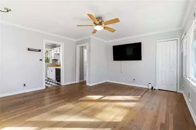 142 Woodbine Circle SE, Atlanta, GA 30317 - Photo 8