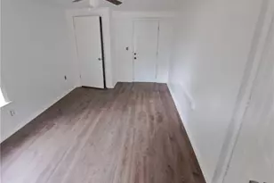 2174 Whites Mill Rd, Decatur, GA 30032 - Photo 2