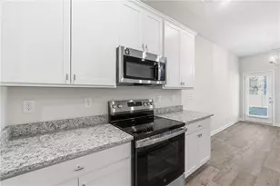 8391 Columbia Ct, Palmetto, GA 30268 - Photo 10