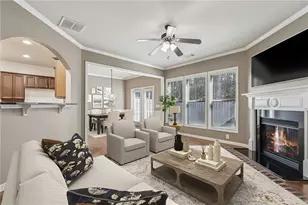 1465 Queens Ln, Alpharetta, GA 30004 - Photo 2