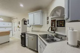 212 Rainbow Ln, Winder, GA 30680 - Photo 12