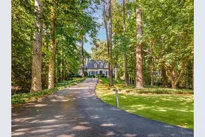 4224 E Conway Drive NW, Atlanta, GA 30327 - Photo 2