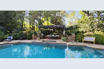 4224 E Conway Drive NW, Atlanta, GA 30327 - Photo 12