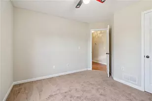 572 Casey's Crossing, Winder, GA 30680 - Photo 18