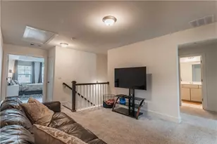 558 Arbor Crowne Dr, Lawrenceville, GA 30045 - Photo 20