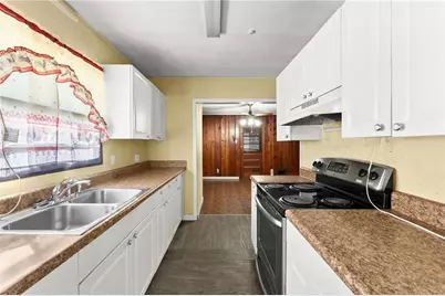 2247 Cypress Avenue, Morrow, GA 30260 - Photo 12