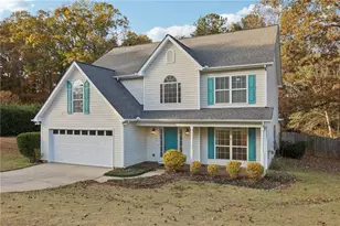 2415 Hamilton Parc Ln, Buford, GA 30519 - Photo 2