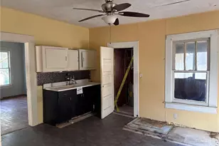 428 Holly Dr, Atlanta, GA 30354 - Photo 8