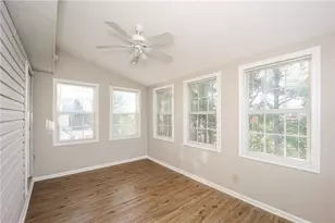 5899 Eagles Feather Ln, Riverdale, GA 30274 - Photo 10