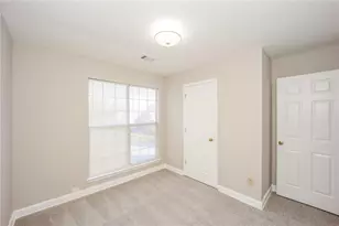 5899 Eagles Feather Ln, Riverdale, GA 30274 - Photo 18