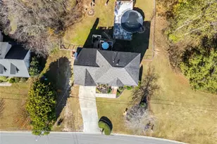 1880 Rocksram Dr, Buford, GA 30519 - Photo 36