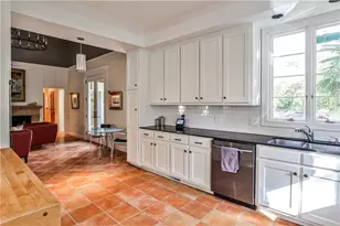 2837 N Hills Dr NE, Atlanta, GA 30305 - Photo 8