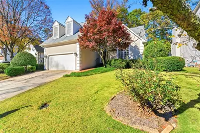 1172 Daventry Way NE, Brookhaven, GA 30319 - Photo 2