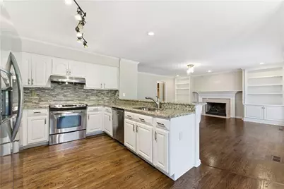 1172 Daventry Way NE, Brookhaven, GA 30319 - Photo 10