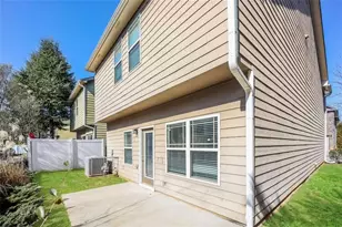 1580 Chattahoochee Ct, Atlanta, GA 30349 - Photo 4