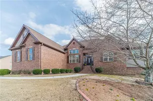 5730 Boulder Ridge Ct, Flowery Branch, GA 30542 - Photo 2