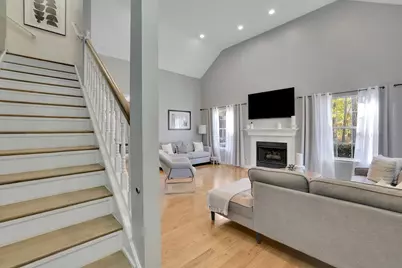 10945 Pinehigh Drive, Alpharetta, GA 30022 - Photo 4