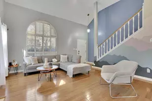 10945 Pinehigh Dr, Alpharetta, GA 30022 - Photo 6