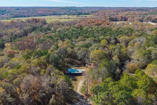 1921 Star Point Rd, Carrollton, GA 30116 - Photo 2