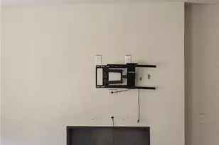 254 Hamilton Pointe Dr, McDonough, GA 30253 - Photo 2