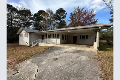 423 Center Circle, Conyers, GA 30094 - Photo 2