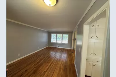 423 Center Circle, Conyers, GA 30094 - Photo 4