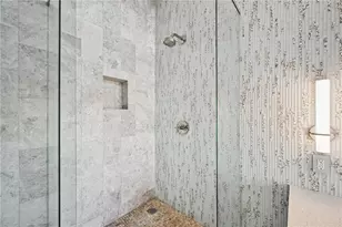 750 Park Ave NE, Atlanta, GA 30326 - Photo 32