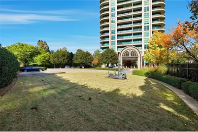 750 Park Avenue NE #37E, Atlanta, GA 30326 - Photo 4