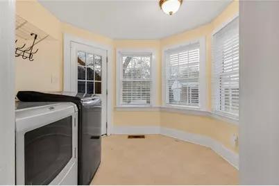 15 E New Street, Winder, GA 30680 - Photo 16