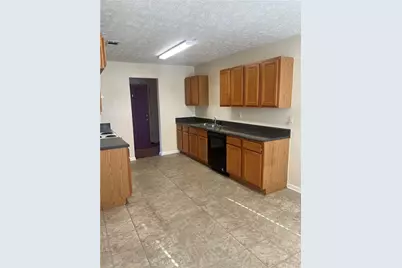 5490 Twin Lakes Drive #1, College Park, GA 30349 - Photo 6