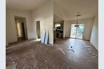 4561 Garden Hills Drive, Stone Mountain, GA 30083 - Photo 6