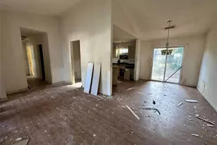 4561 Garden Hills Dr, Stone Mountain, GA 30083 - Photo 6