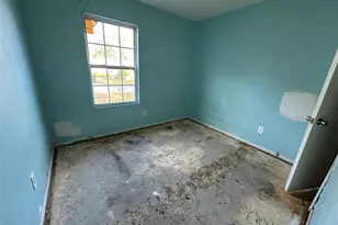4561 Garden Hills Dr, Stone Mountain, GA 30083 - Photo 10