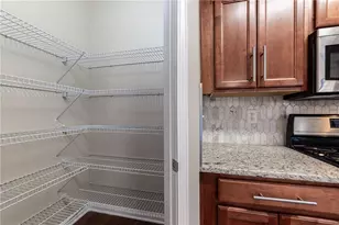 2002 Lakeshore Overlook Cir NW, Kennesaw, GA 30152 - Photo 22