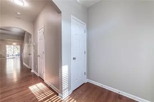 2002 Lakeshore Overlook Cir NW, Kennesaw, GA 30152 - Photo 4