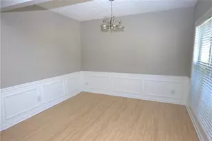 483 Marsh Lake Rd, Lawrenceville, GA 30045 - Photo 2