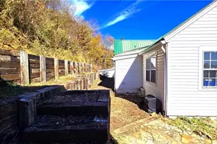 84 Logan St, Ellijay, GA 30540 - Photo 8