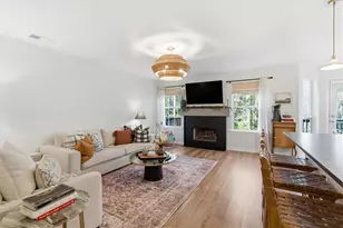 421 Red Coat Ln, Woodstock, GA 30188 - Photo 4