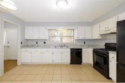 929 Glynn Oaks Drive, Clarkston, GA 30021 - Photo 6