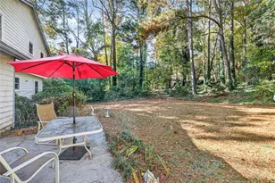 1075 Westchester Dr SW, Lilburn, GA 30047 - Photo 36