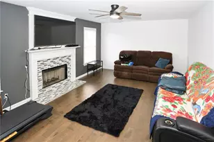 1563 Bailey Farms Dr, Lawrenceville, GA 30043 - Photo 24