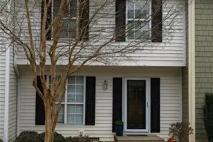 2104 Queen Anne Ct, Sandy Springs, GA 30350 - Photo 2