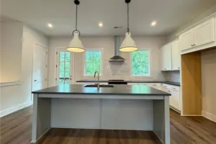 635 Firefly Cir, Alpharetta, GA 30009 - Photo 14